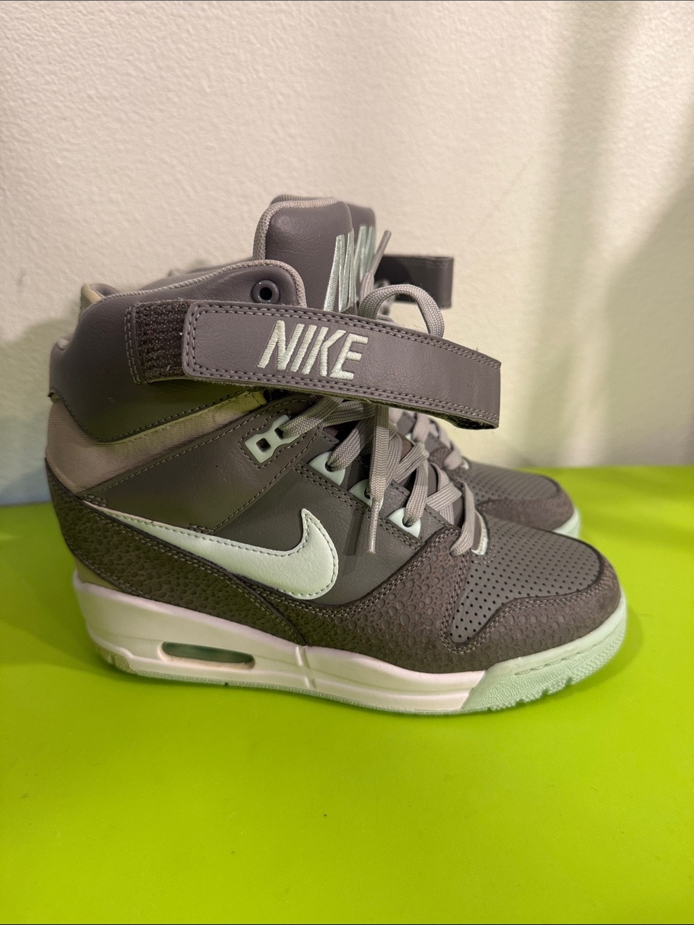 Nike Air Revolution Sky Hi wedge